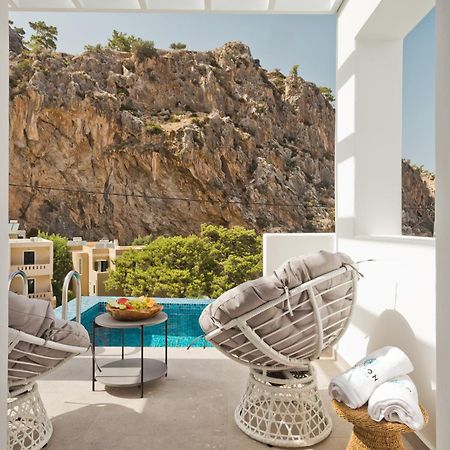 Enilion Luxury Suites Kyra Panagia Exterior foto
