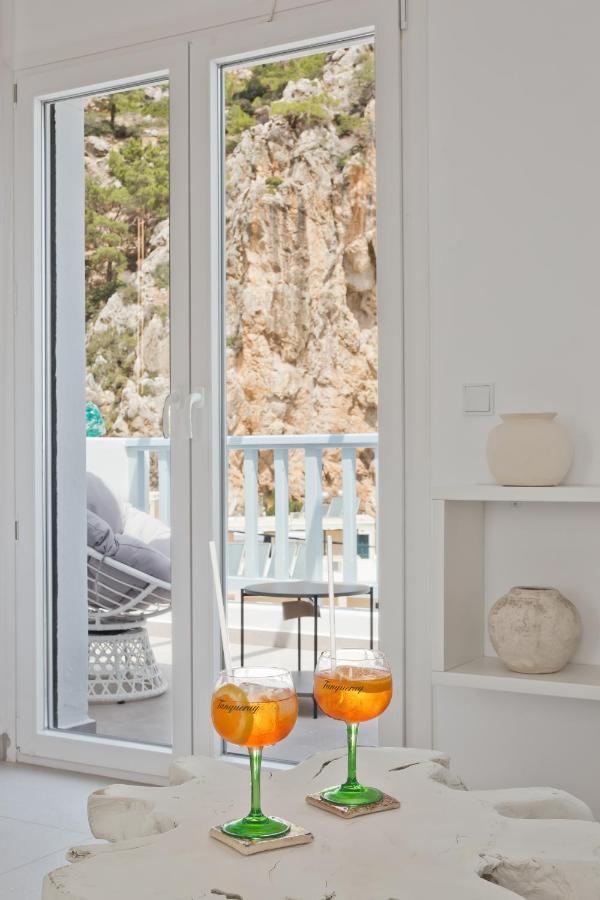 Enilion Luxury Suites Kyra Panagia Exterior foto