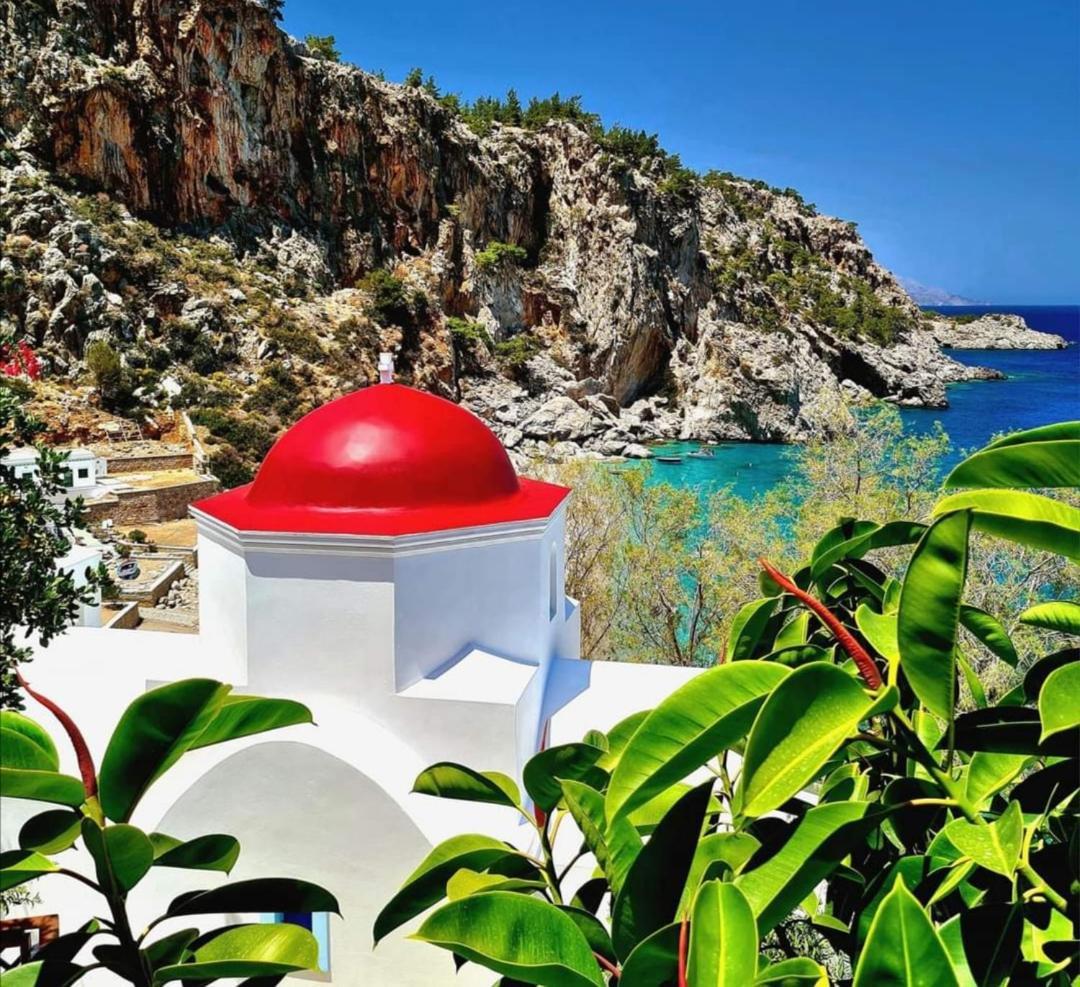 Enilion Luxury Suites Kyra Panagia Exterior foto